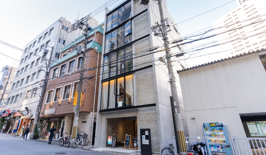 パールホワイトニングの手書き看板