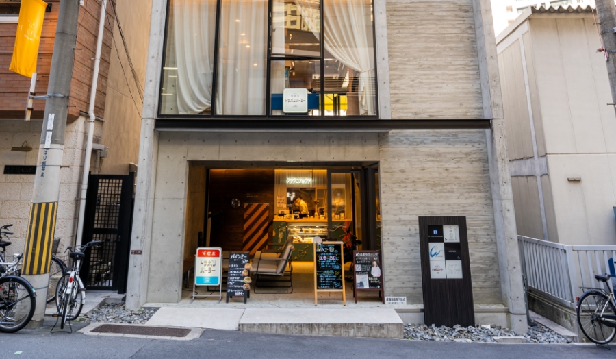 パールホワイトニングの手書き看板